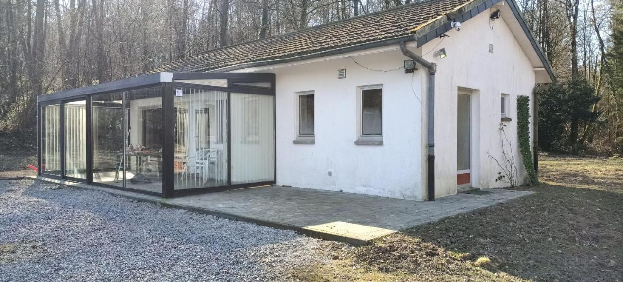Deux Etangs Poissonneux Au Milieu Des Bois Avec Gite Moderne, La Halte Des Deux Lacs Rosée Buitenkant foto